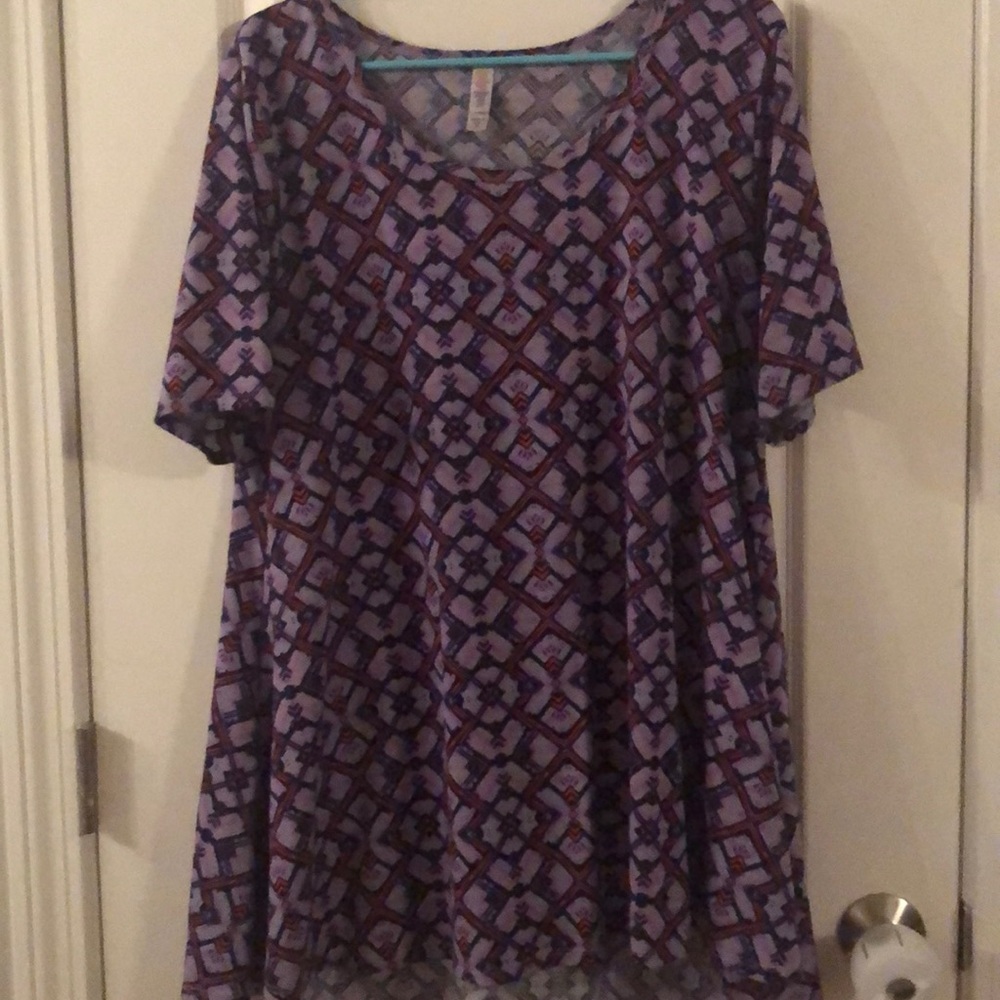 Lularoe perfect xl tee